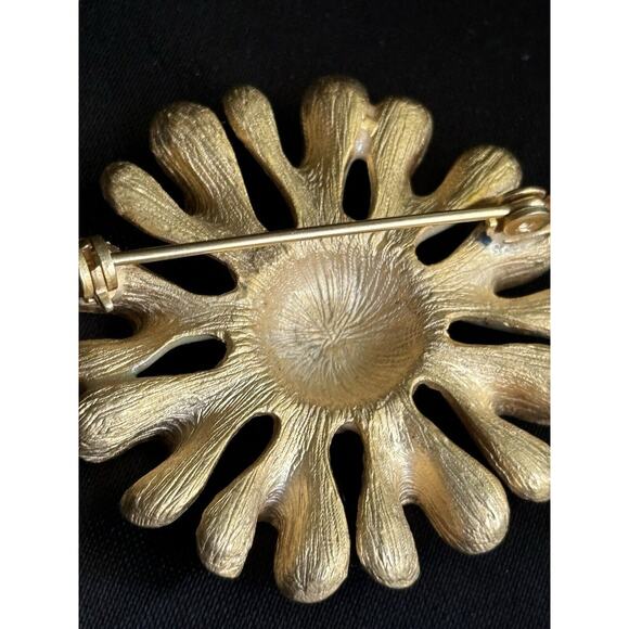 Vintage Pastel Tones Enamel Flower Brooch Pin Brush Gold Tone Modern Design 1.5" - Picture 6 of 9